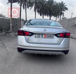 نيسان ألتيما